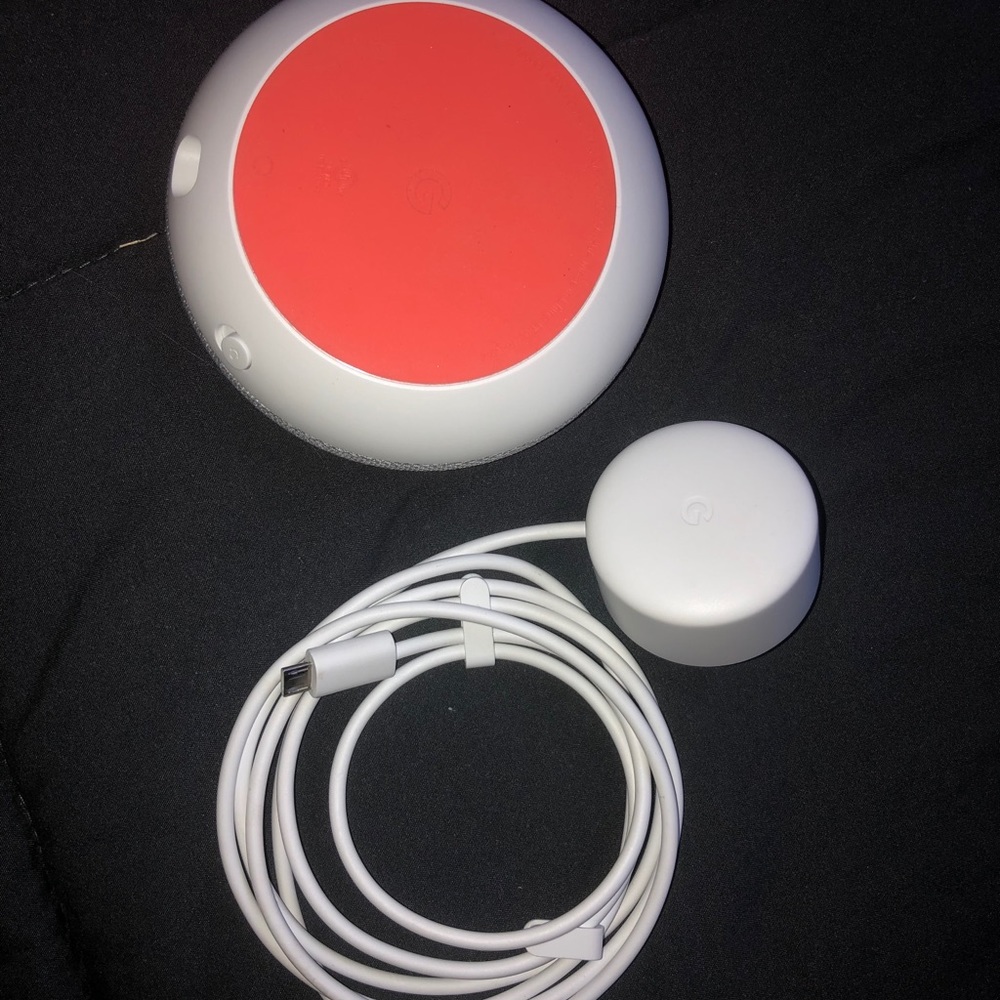Google Home Mini - Picture 2 of 2